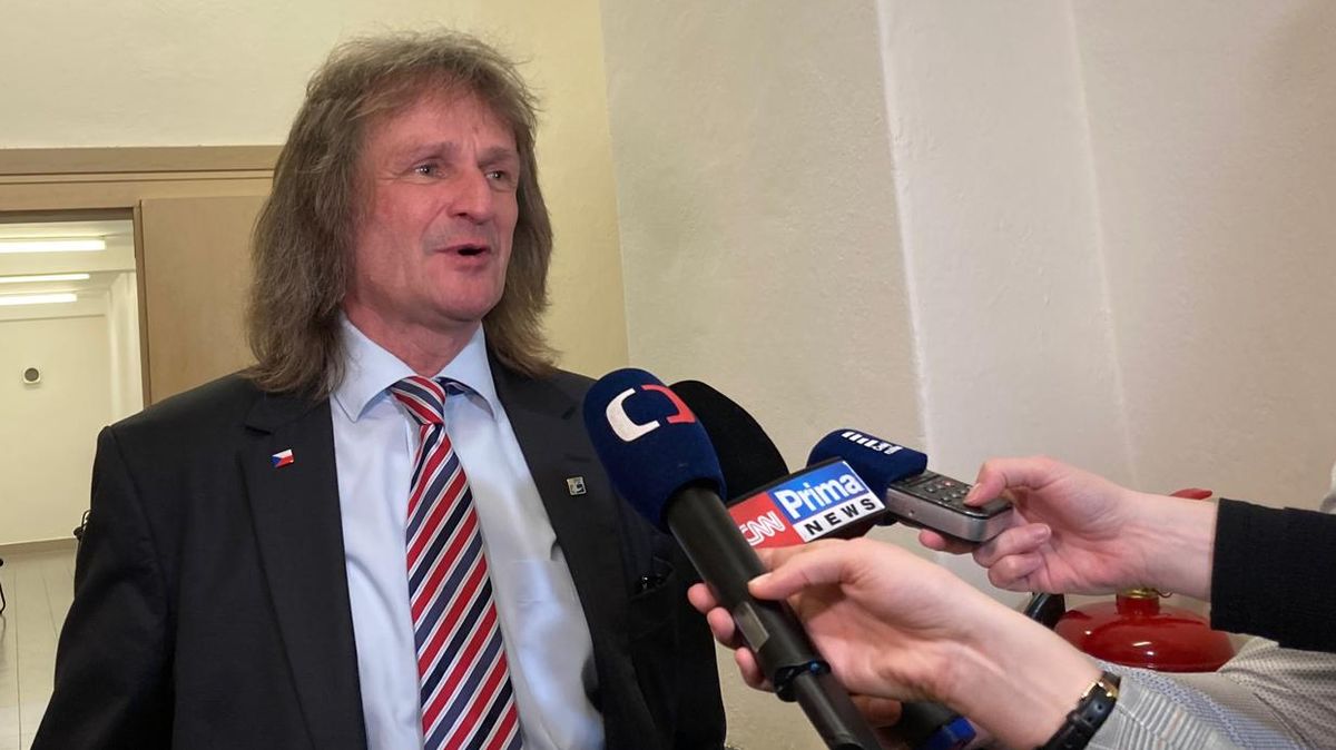 Ševčíka vyhodili, teď se chce pomstít celé VŠE